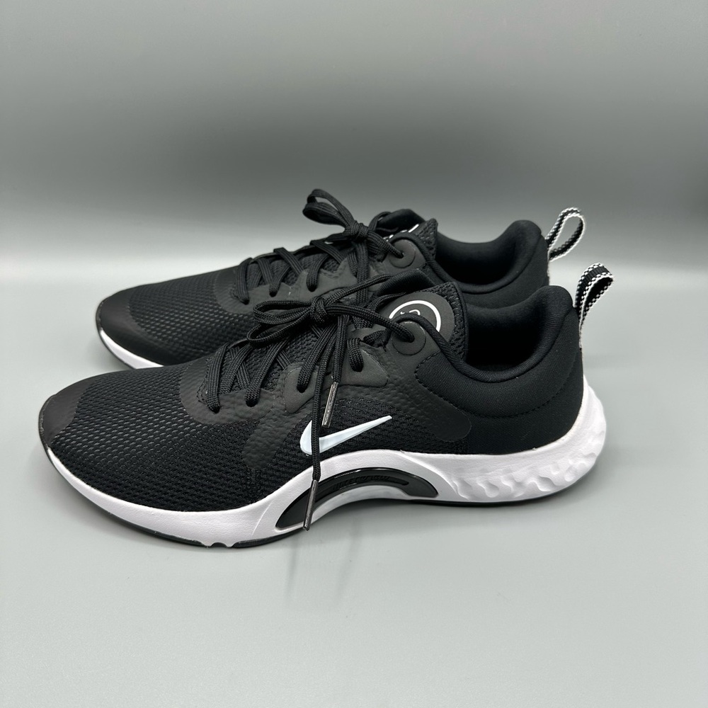 Nike Renew In-Season TR Black sneakers Sport Shoes Women’s Size 8 Black
